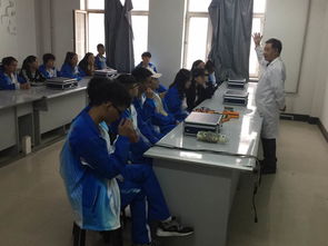 入學(xué)教育第六講 參觀實(shí)習(xí)工廠與實(shí)驗(yàn)室，深化專業(yè)認(rèn)知與教育信息咨詢